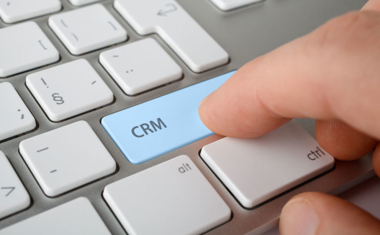 Mik egy kisvállalati CRM rendszer legfőbb funkciói?